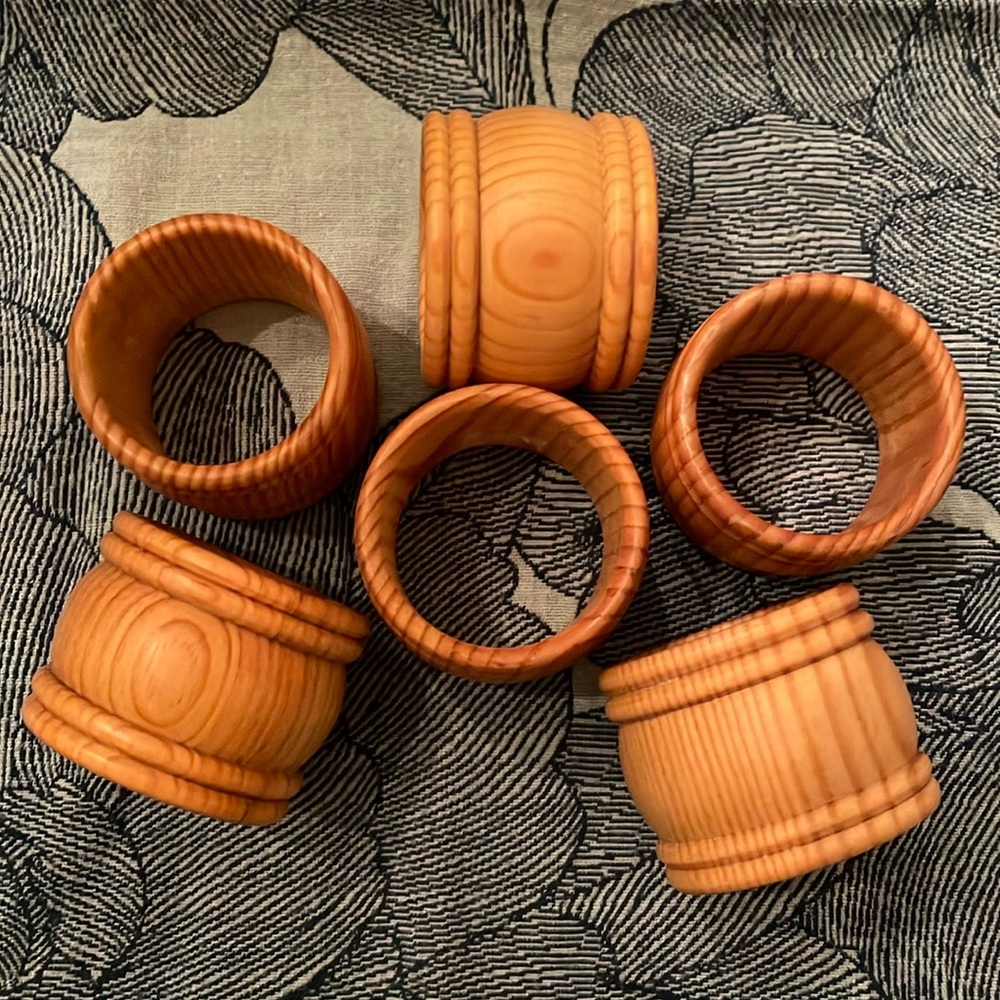 Vintage Set-of-6 Natural Wooden Napkin Rings